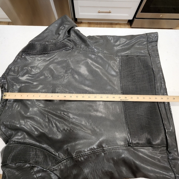 Black Rivet Faux Leather Jacket Mens XXL Black Biker Moto Coat Lined Ribbed - Picture 12 of 12